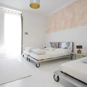 https://a-casa-di-penelope.it-romehotels.com